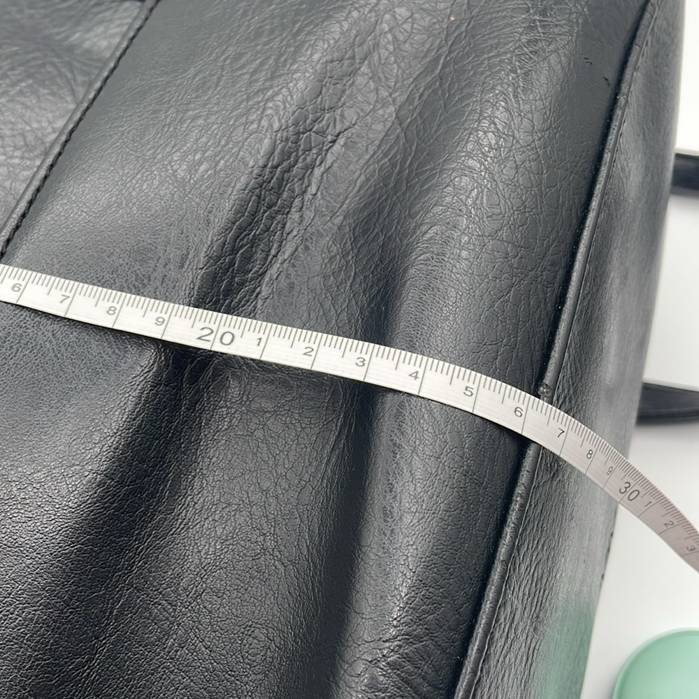 Matt & Nat - Crossbody Shoulder Faux Leather Purse - Black - Picture 14 of 16